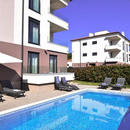 Luxury Apartment Faro With Sea View And Swimming Pool Premantura Extérieur photo
