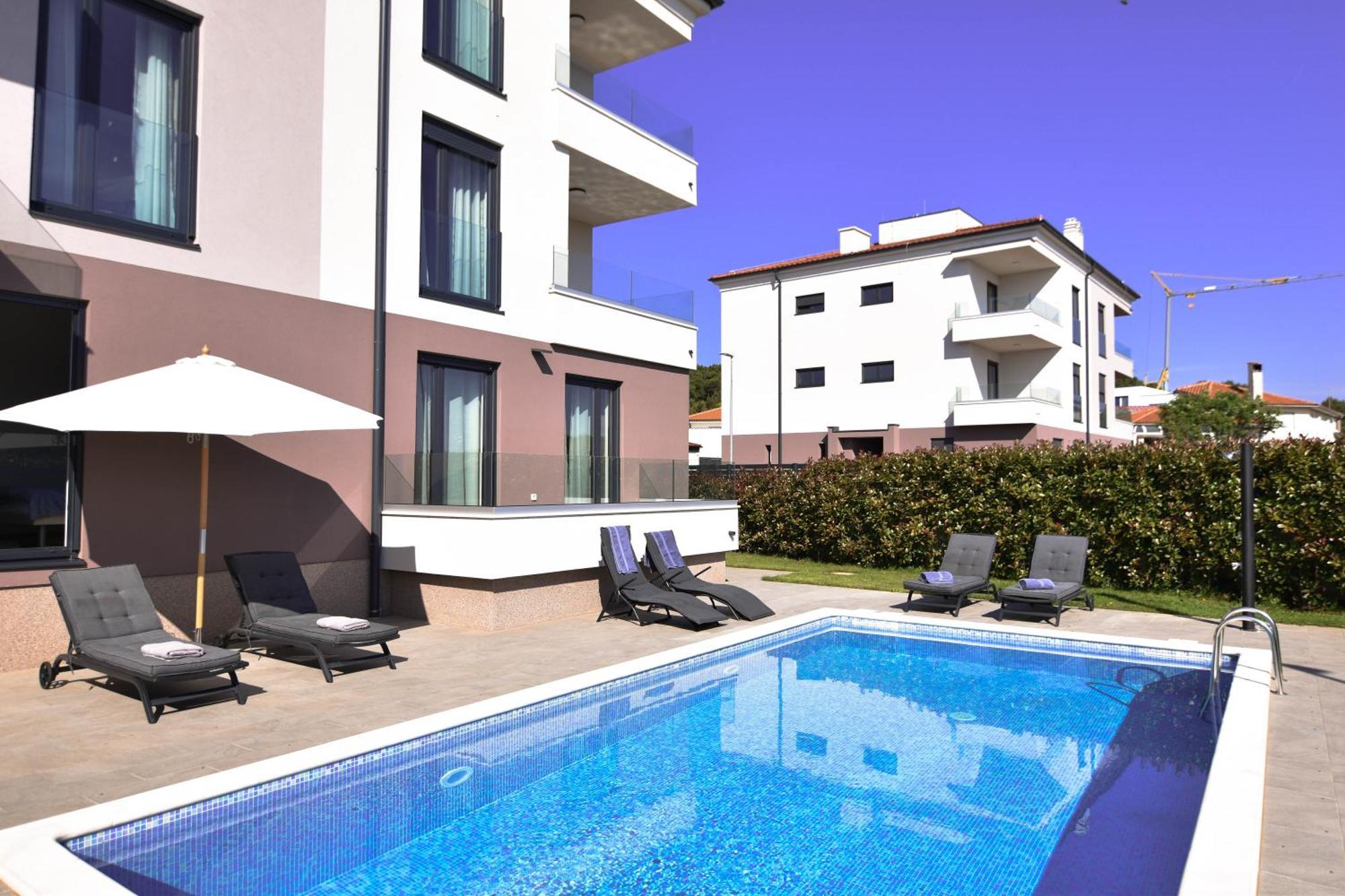 Luxury Apartment Faro With Sea View And Swimming Pool Premantura Extérieur photo